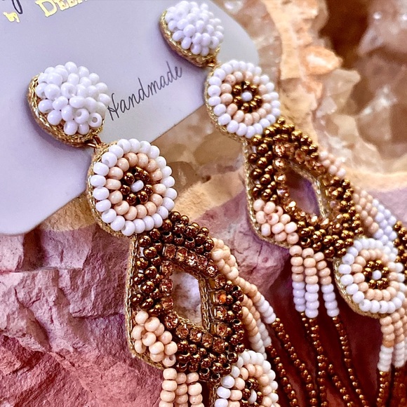 NWT Gorgeous Deepa Gurnani Beaded Chandeliers - Picture 2 of 8